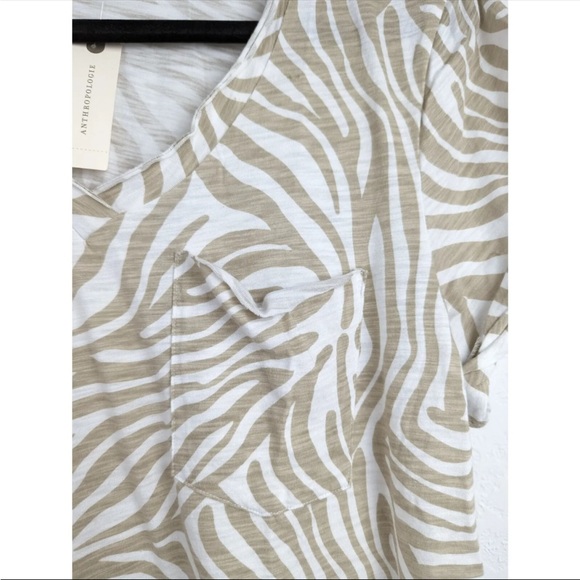 T.LA Anthropologie tee - Picture 3 of 5